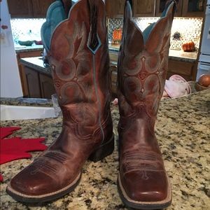 Women's boots