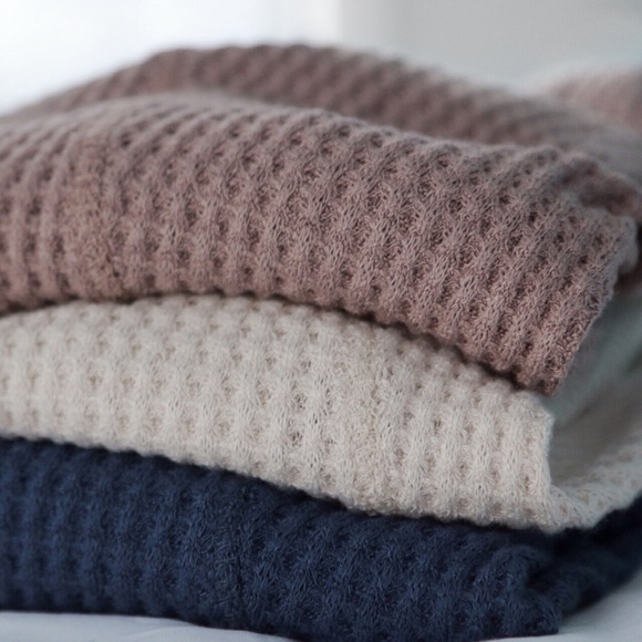 SOLD OUT - Picture 4 of 4