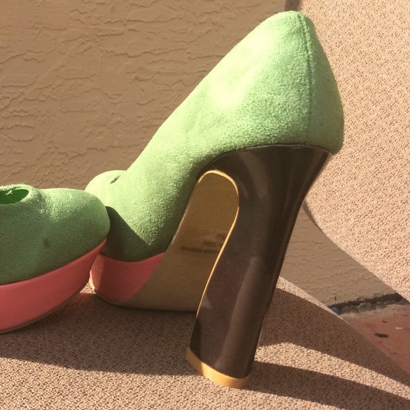 🌸Funky heels 🌸 - Picture 2 of 2