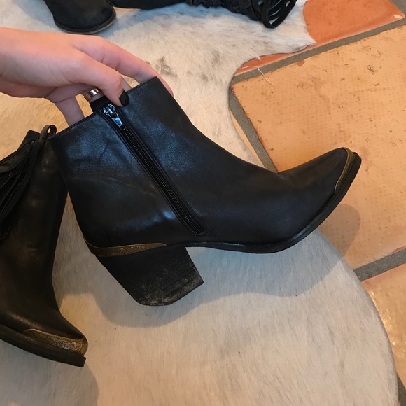 Pascal bootie - Picture 3 of 4