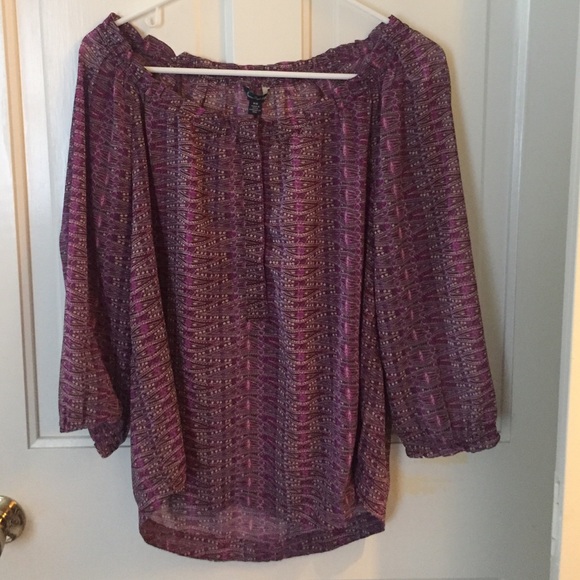 American Eagle purple shirt