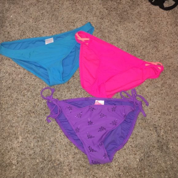 Bundle: 3 Bikini Bottoms Size Medium - image 1