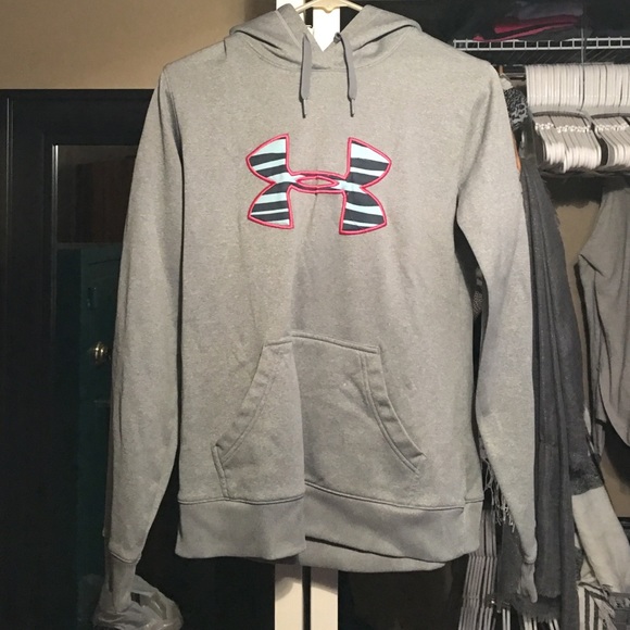 Under armor sweatshirt