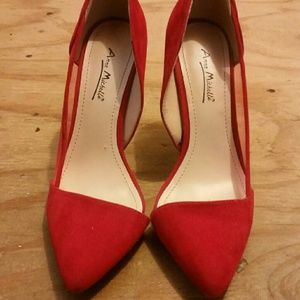 Red Pumps