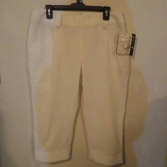 Brand New Oakley Palm White Capri Cropped Pants - Picture 1 of 4