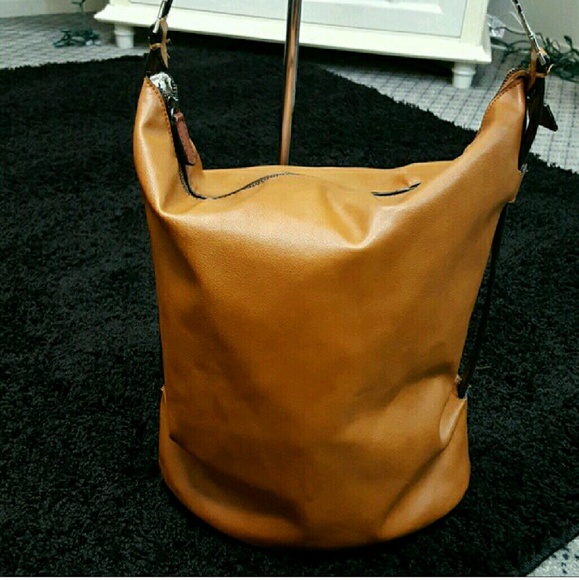 ZARA TRAFALUC HANDBAG