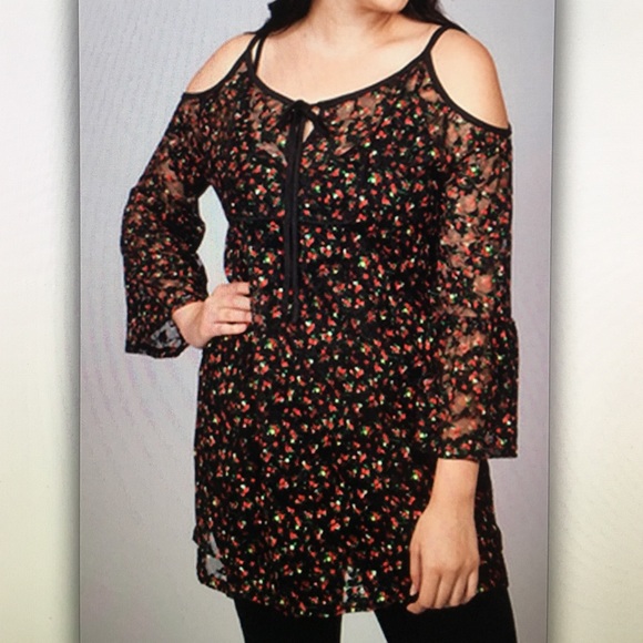 🌹Black floral🌹sheer off shoulder blouse - Picture 1 of 4