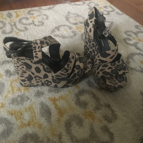 Jessica Simpson strappy cheetah print wedges