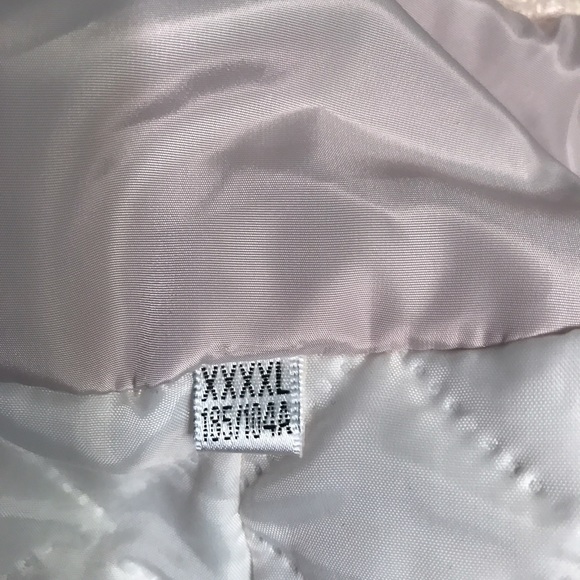 Winter jacket - Picture 3 of 3