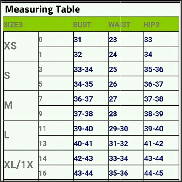 SALE! *HP* Off the shoulder top . - Picture 3 of 3