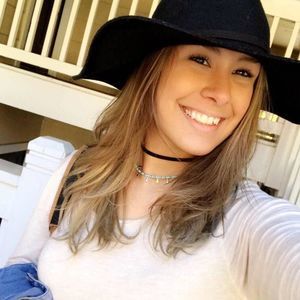 Meet your Posher, Mariana