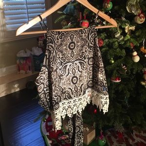 Tie back crop Abercrombie sz Small