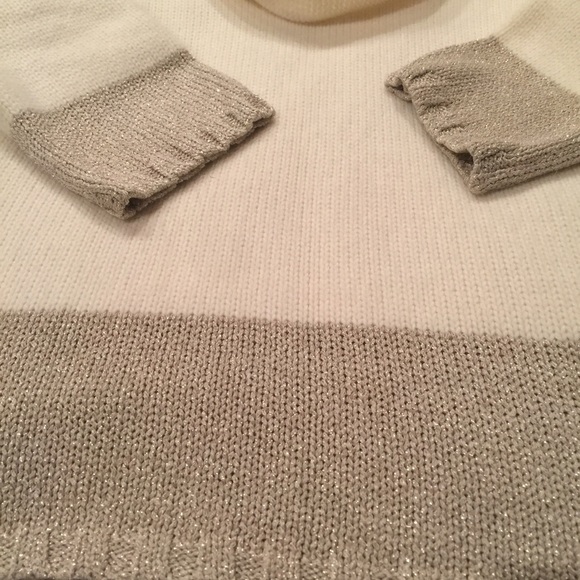 Sweater - Picture 2 of 4