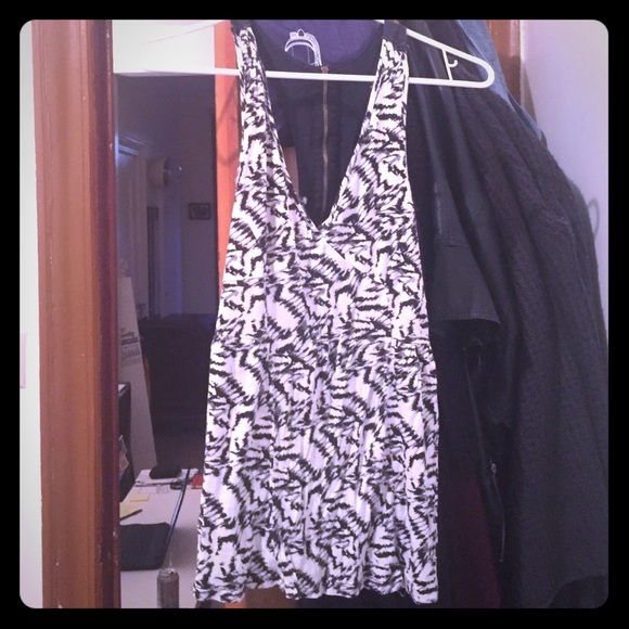 Black and white Tanktop