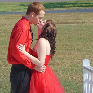 Meet your Posher, Selena