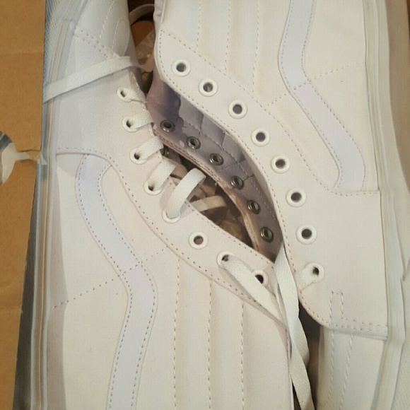 Vans Sk8 Hi Skate Shoe - Picture 2 of 3