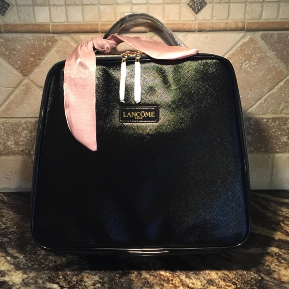 Lancôme Parisian Holiday Case w/ Nude Silk Scarf