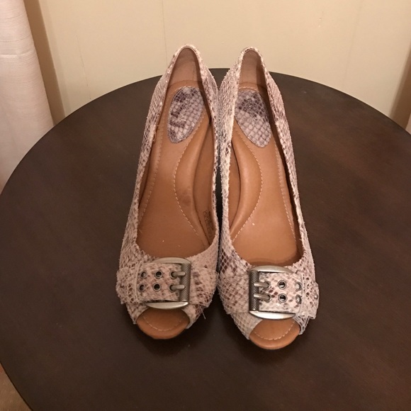 Fossil Snakeskin Peep Toe Heels - Picture 2 of 4
