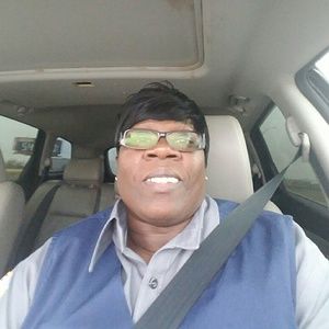 Meet your Posher, Brenda