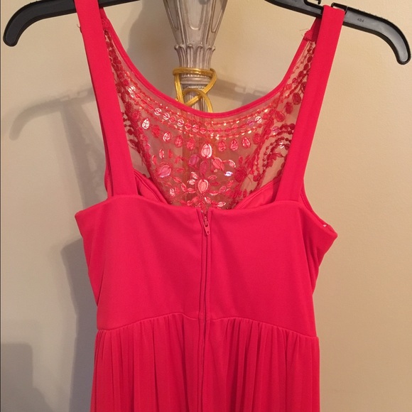 Red Prom / Formal Dress - Picture 4 of 4