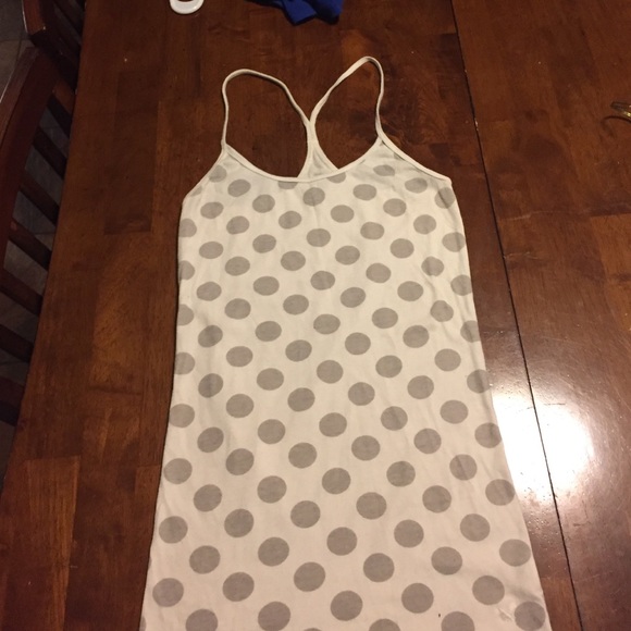 White and gray polka dot American Eagle tank top