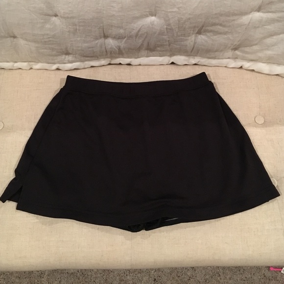 Varsity black Cheer/Tennis Skirt- Medium