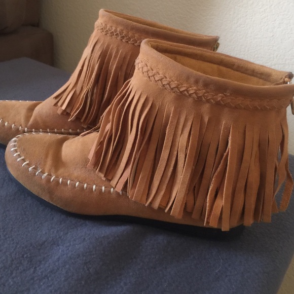 Fringe Booties 😍