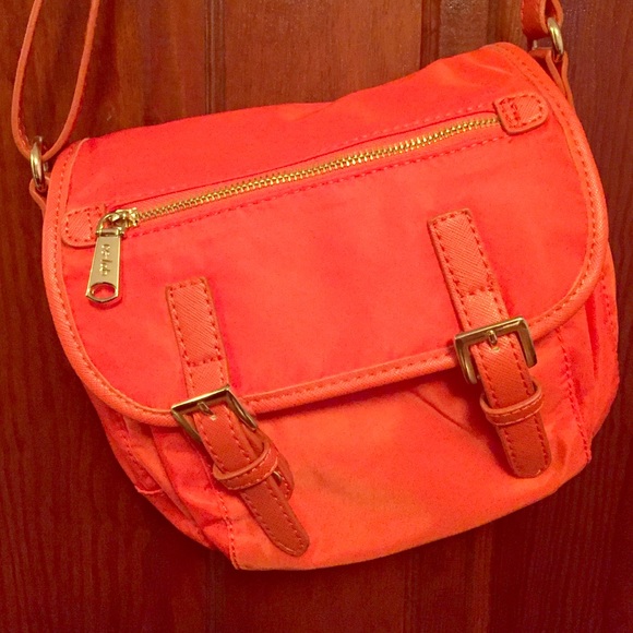 Cross body purse