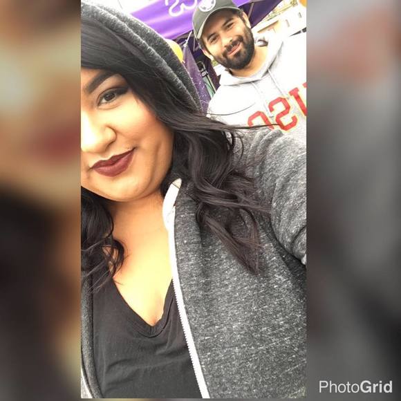 Meet your Posher, Yolanda - Picture 1 of 1