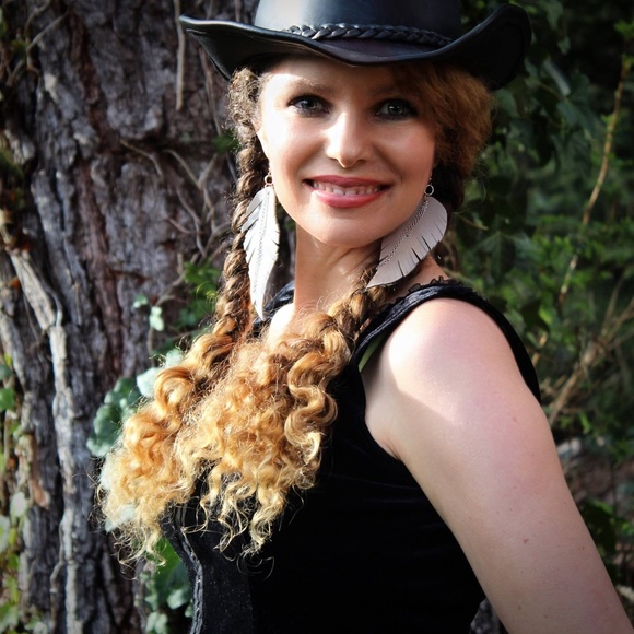 Meet your Posher, Jenny - Picture 1 of 1