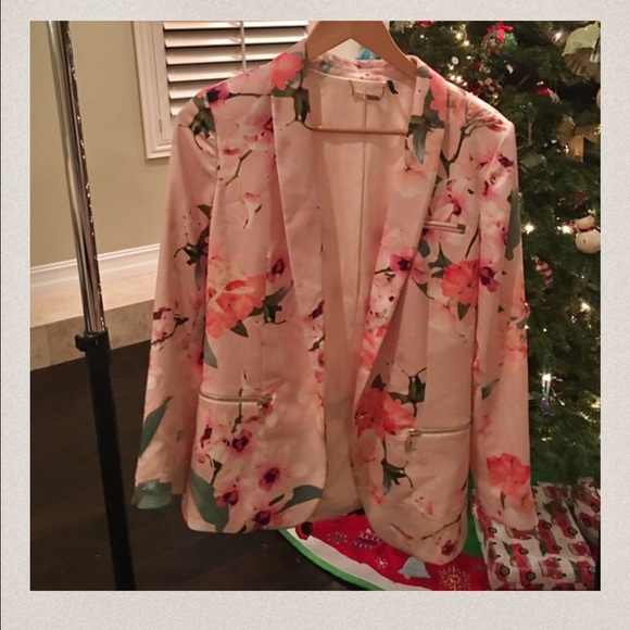 Beautiful Marciano Jacket, sz 8 NWOT