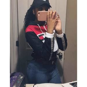 Meet your Posher, Jamese