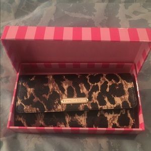 VS leopard print wallet
