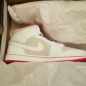 Trying to sell these are rare and DEADSTOCK