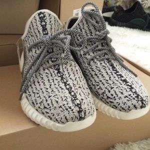 YEEZY boosts 350 turtle doves