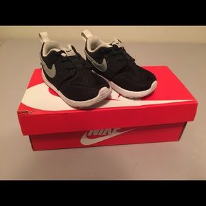Kids nike sneakers black/white