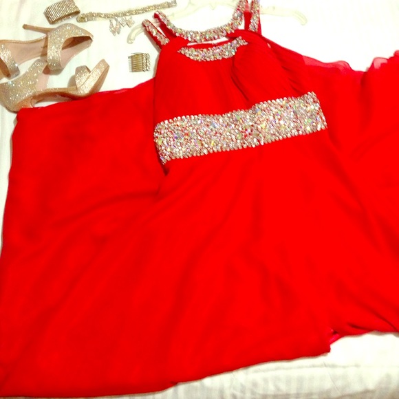 Prom/Formal Gown Size: 8-10