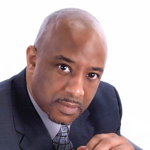 Meet your Posher, Derrick