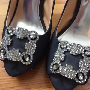 Size 6.5 Badgley Mischka shoes