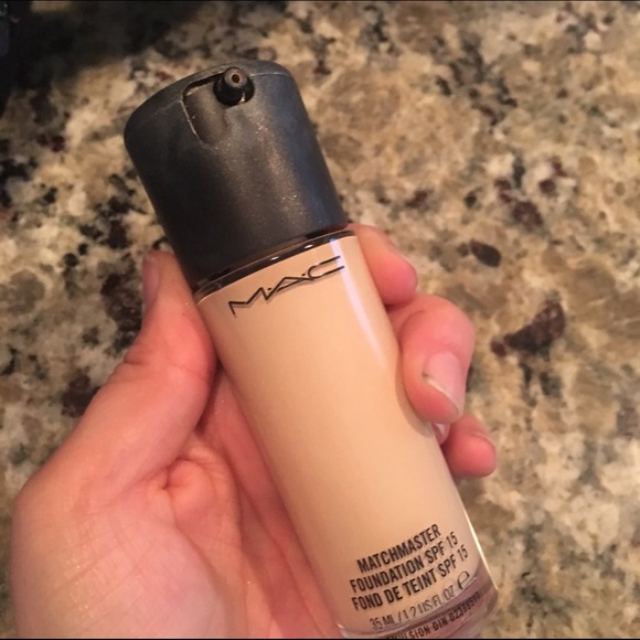 MAC Matchmaster Liquid Foundation 1.0- USED