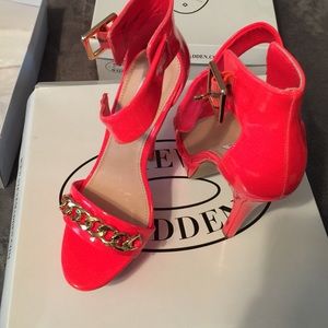 Steven Madden Neon Pink Fable Heels - 6.5