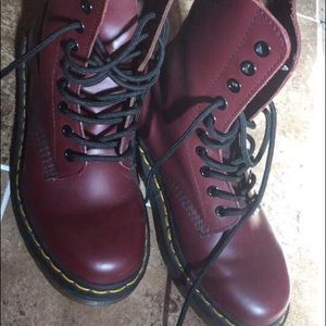 Doc martens size 5 in women's