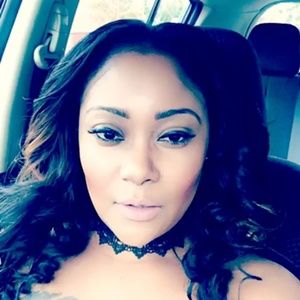 Meet your Posher, Racquel