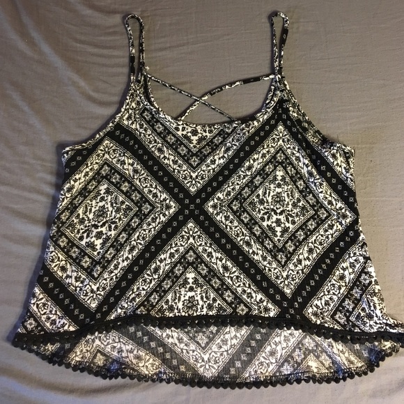 Black and White Crop Top