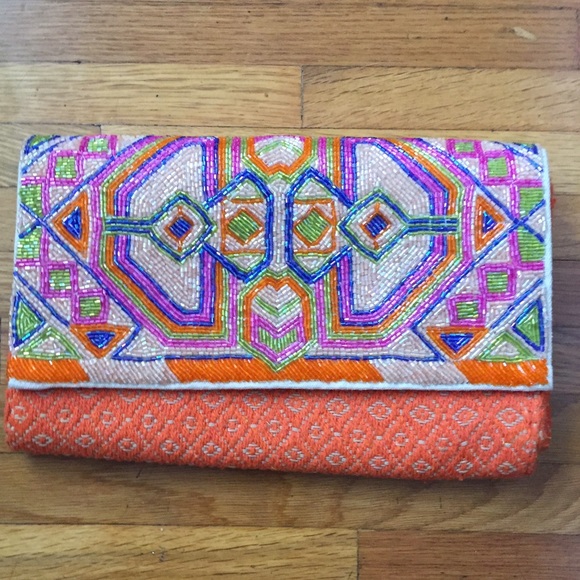Bead clutch