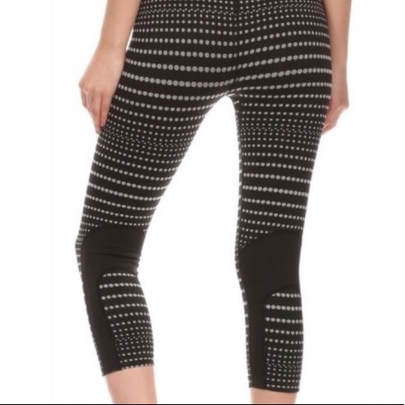 Black & White Polka Dot Leggings - Picture 2 of 4
