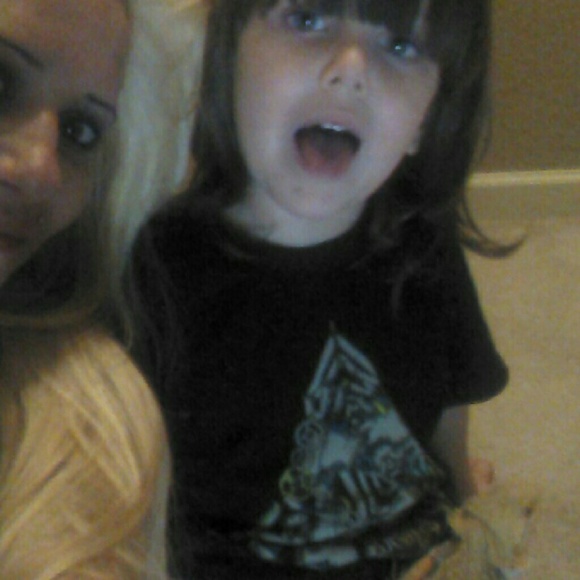 Meet your Posher, Dawn - Picture 2 of 3