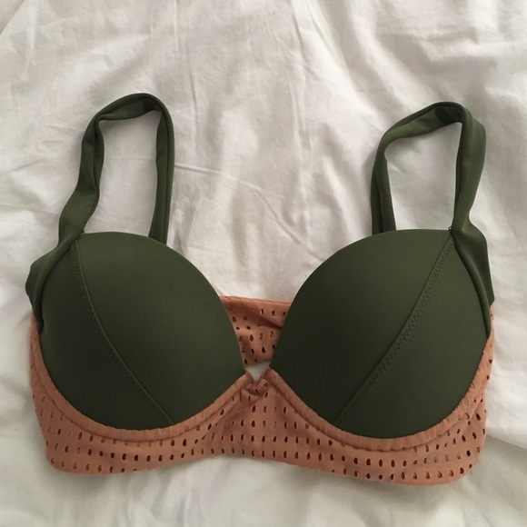 Acacia bikini top Medium