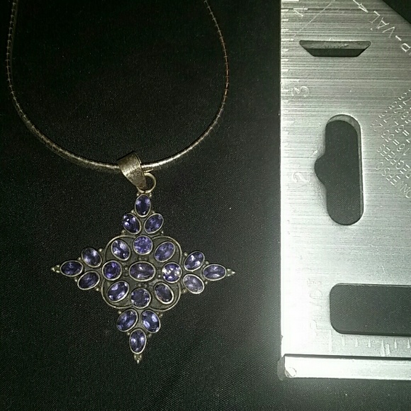 Purple pendant and necklace