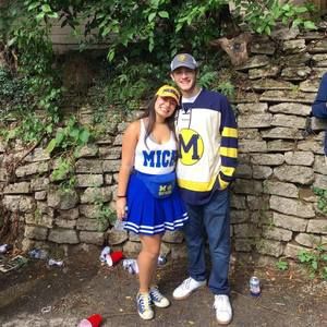 Meet your Posher, Dalia